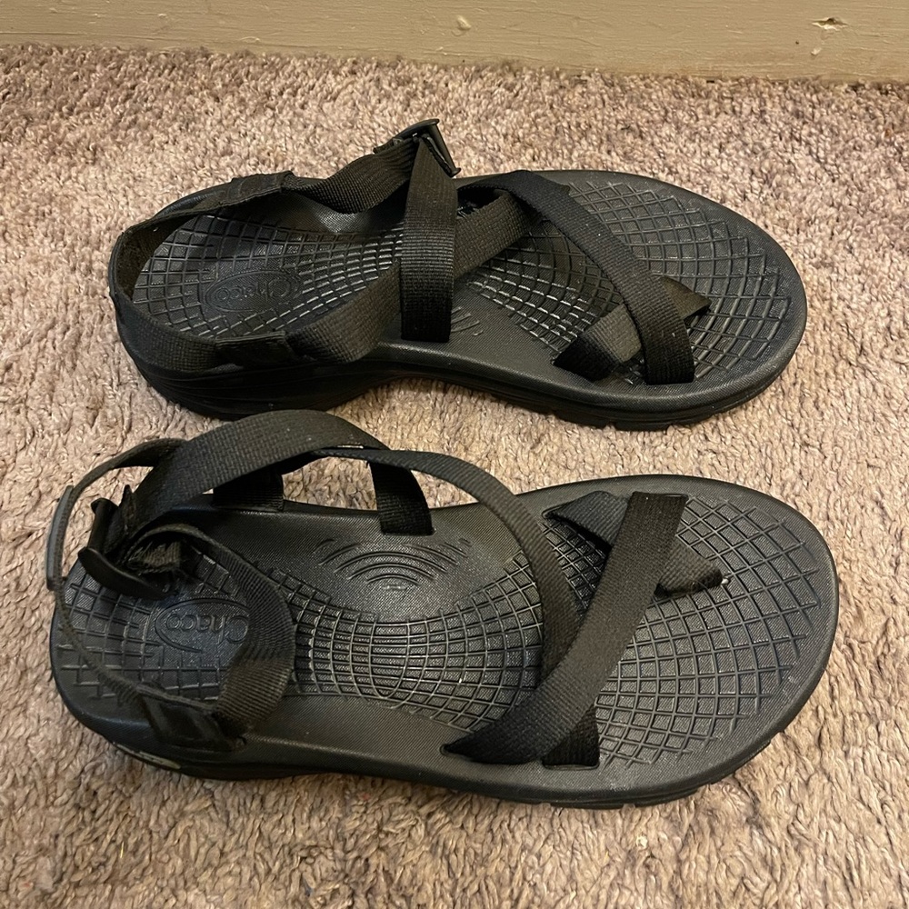 Men’s Chaco size 9